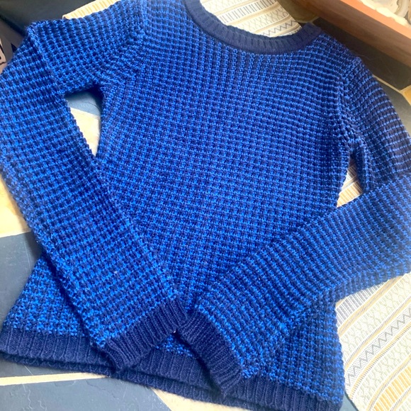 Blue & Midnight Knit Sweater Anthropologie Style Size Small - Picture 10 of 10